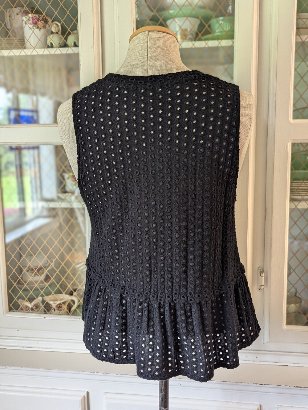 Wilfred Cottagecore Polkadot Eyelet Peplum Stretch Mesh Sleeveless Top - Picture 9 of 9
